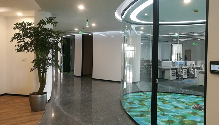 徐匯漕河涇2500平德馬物流辦公室過(guò)道裝修竣工照