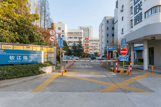 �Ϻ���R��ӛܚJ���@�k�����b���O(sh��)Ӌ(j��)