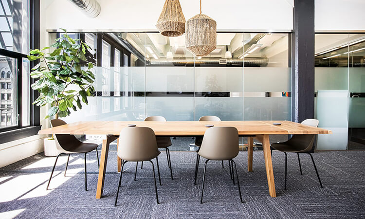 優(yōu)雅的上海辦公室裝修環(huán)境，如何影響企業(yè)營(yíng)運(yùn)效率？