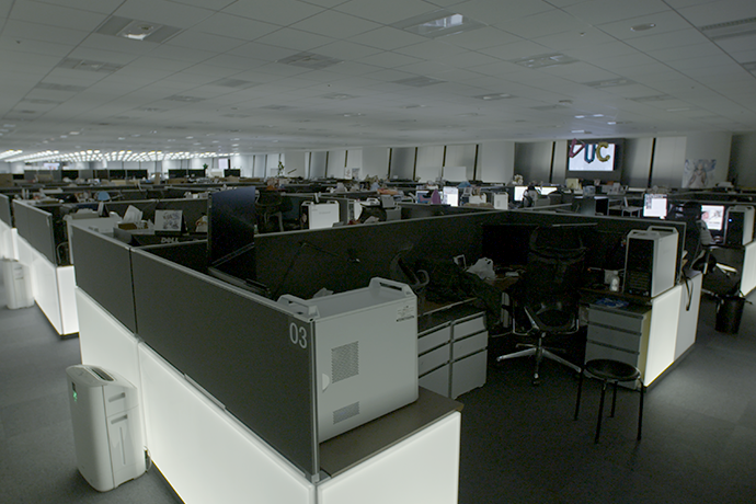 美術(shù)設(shè)計師工作區(qū)照明設(shè)計 美術(shù)設(shè)計師工作區(qū)照明設(shè)計