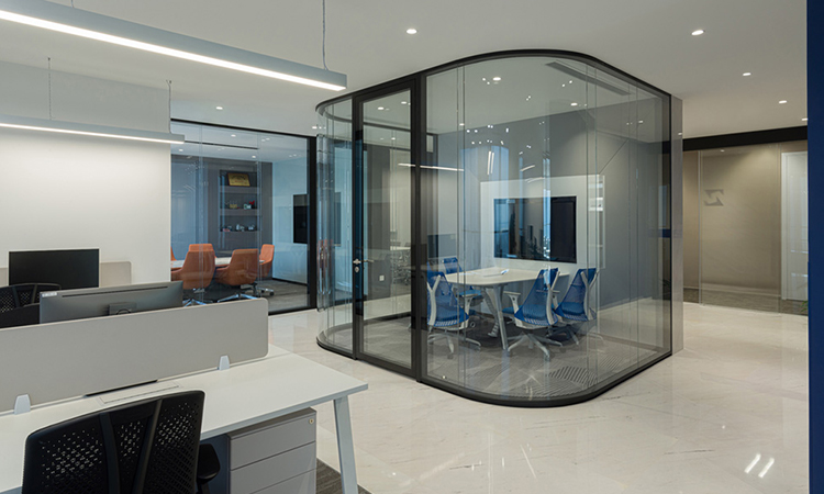 國(guó)內(nèi)的名企辦公室裝修都是怎樣設(shè)計(jì)的？起到哪些作用？   