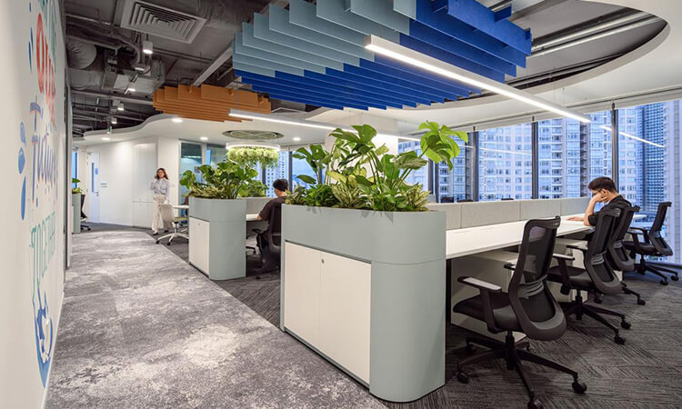 上海名企獨(dú)棟辦公樓辦公區(qū)
