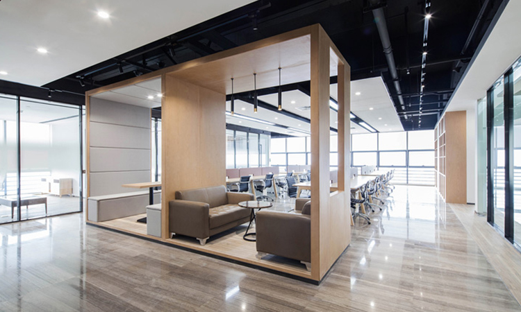 上海原木風(fēng)辦公室裝修竣工效果