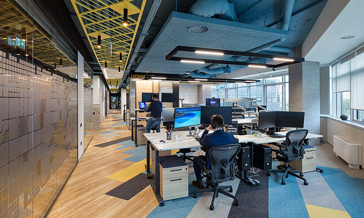 上海辦公室裝修公司對現(xiàn)代辦公家具特點的認(rèn)知